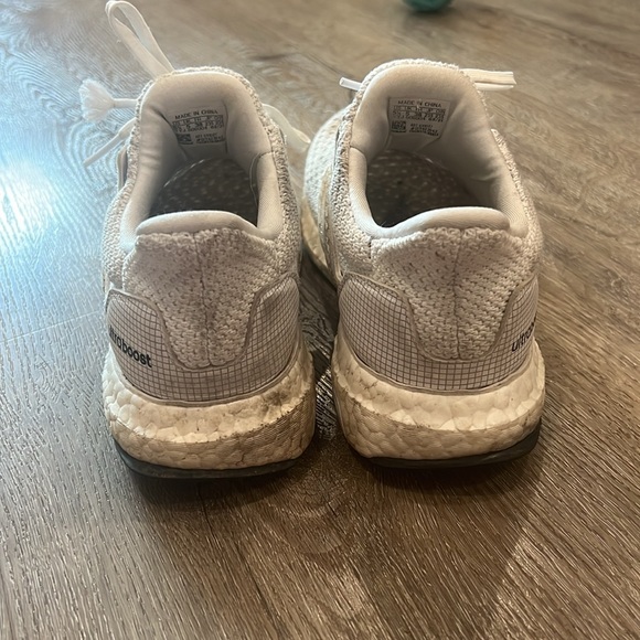 *SOLD* Adidas Ultraboost - Picture 6 of 6